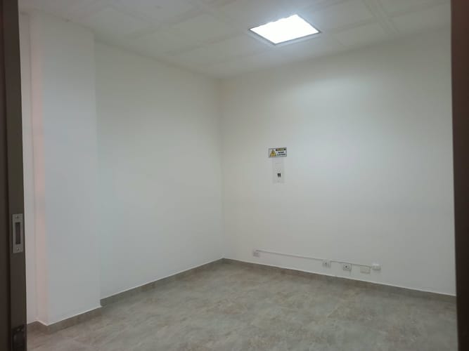 Local en arriendo en Las Quintas, Tunja, 15 m² · foto 3 de 8