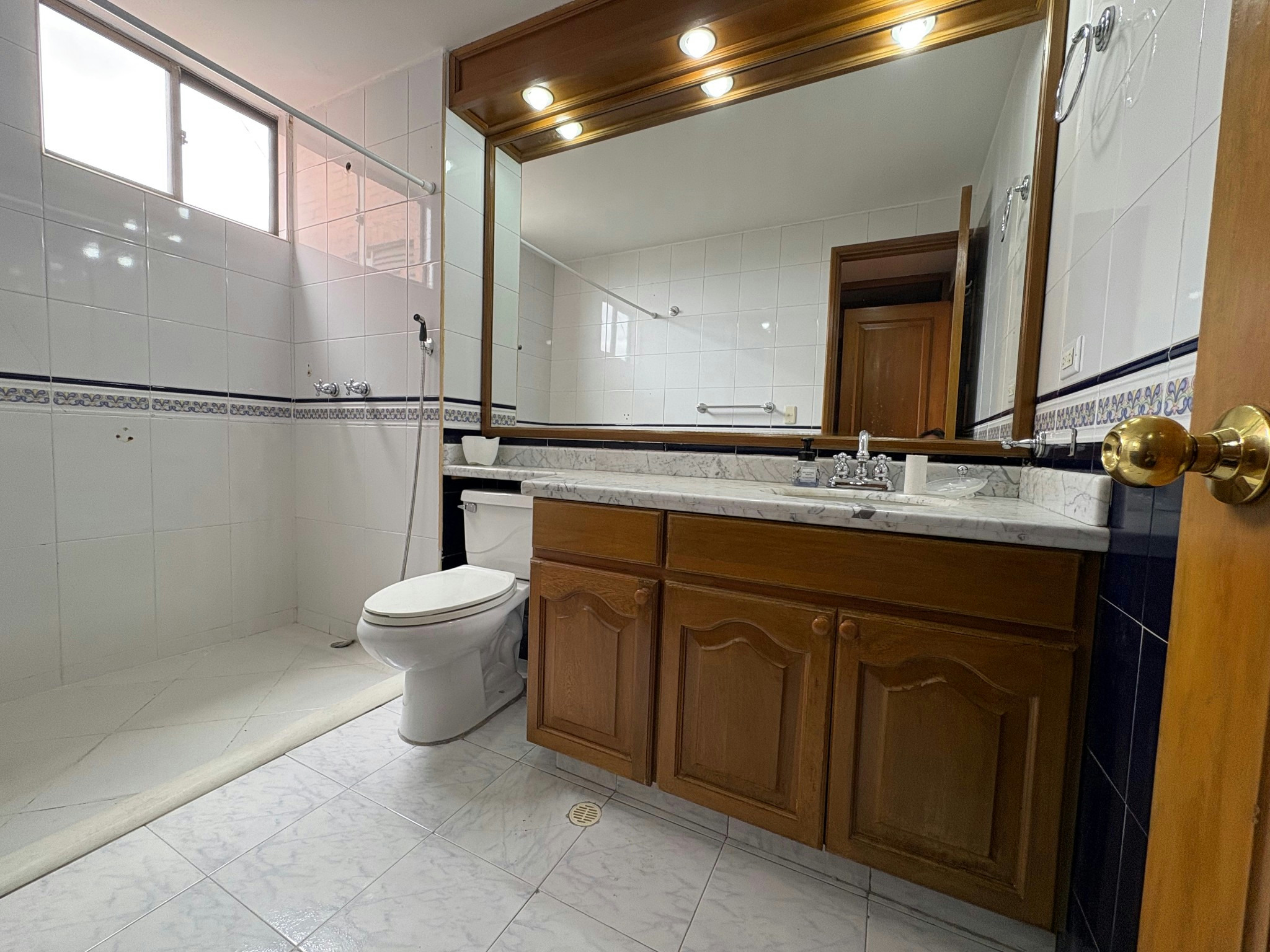 Apartamento en venta en Altos De Bella Suiza, Bogotá · foto 9 de 15