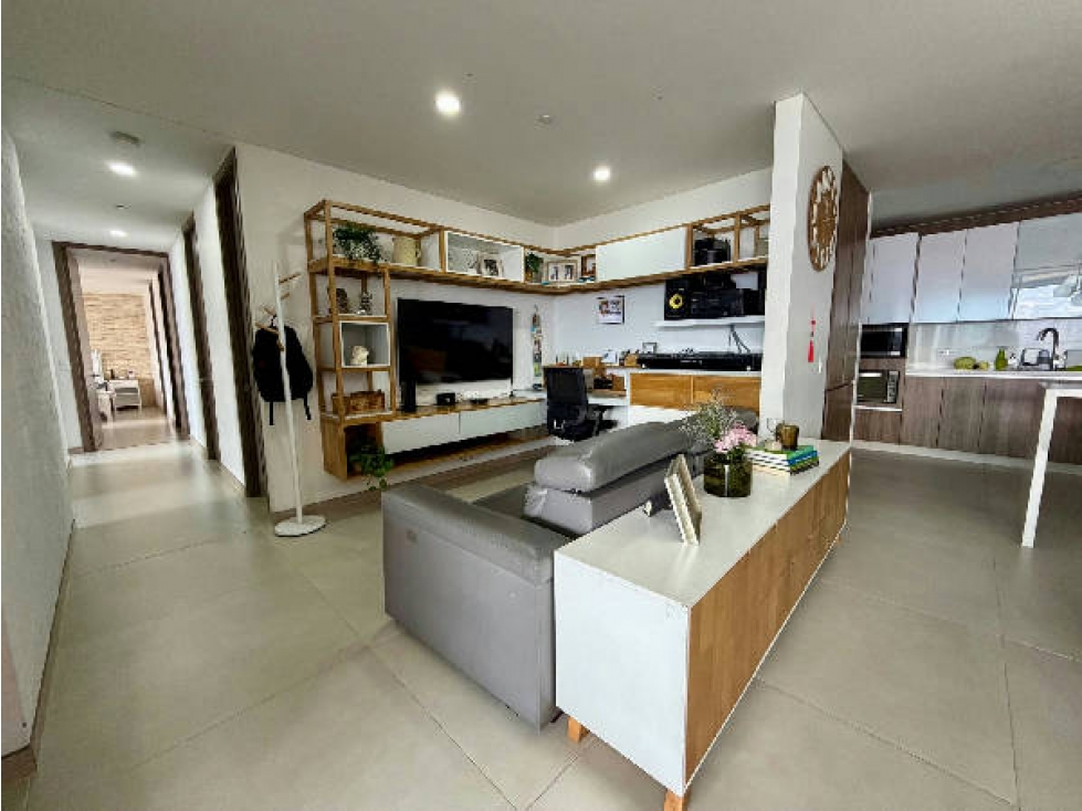 Apartamento en venta en Loma Benedictinos, Envigado · foto 4 de 18