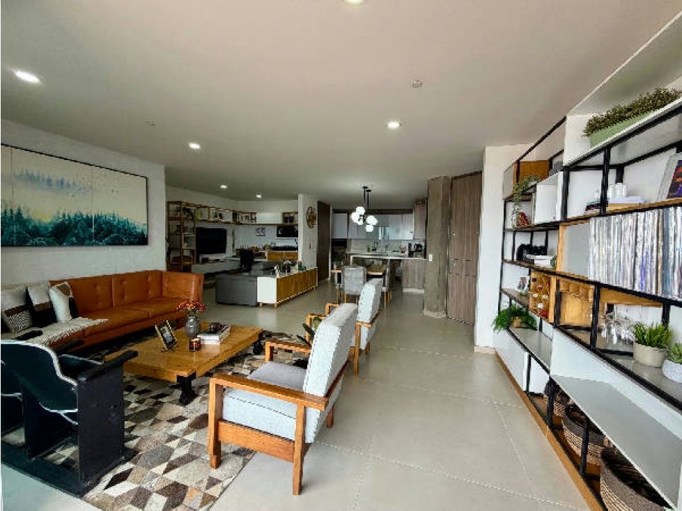 Apartamento en venta en Loma Benedictinos, Envigado · foto 5 de 18