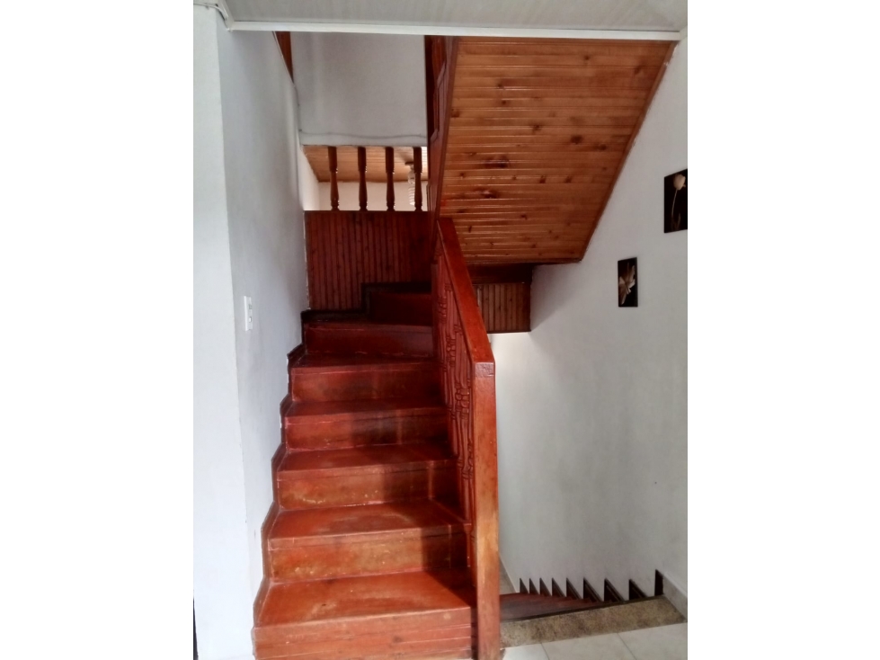 Casa en venta en Chipre, Manizales · foto 4 de 19