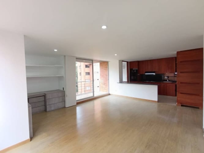 Apartamento de 2 alcobas en arriendo en Lalinde, Medellín, 85 m² · foto 5 de 19