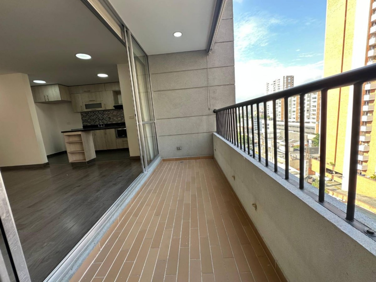 Apartamento en venta en Los Colores, Medellín · foto 4 de 24
