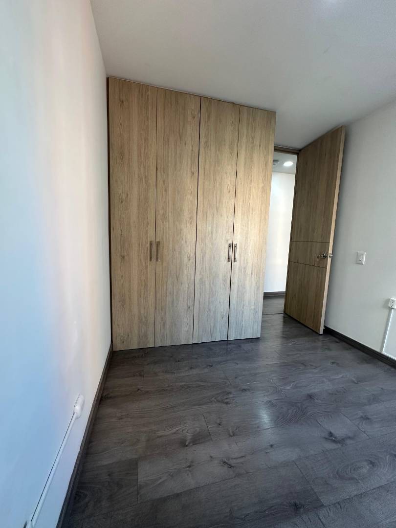 Apartamento en venta en Los Colores, Medellín · foto 10 de 24
