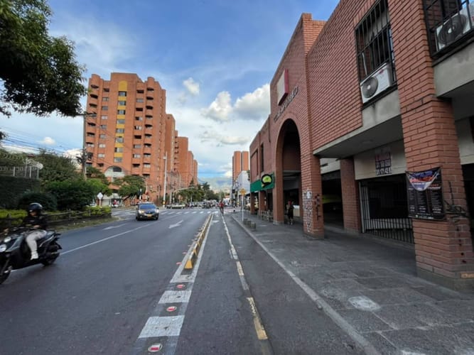 Local en arriendo en Carlos E Restrepo, Medellín, 35 m² · foto 9 de 17