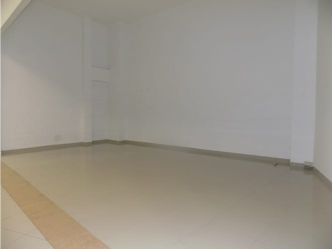 Local en venta en Los Laureles, Manizales, 45 m² · foto 3 de 7
