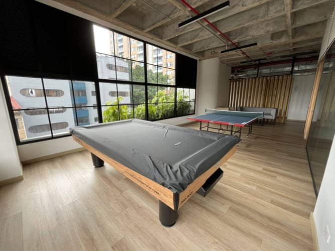Oficina en arriendo en Los Colores, Medellín, 6 m² · foto 2 de 24