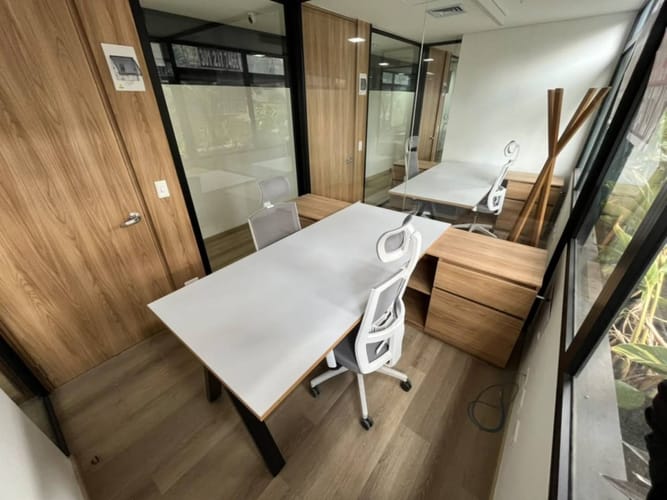 Oficina en arriendo en Los Colores, Medellín, 6 m² · foto 14 de 24