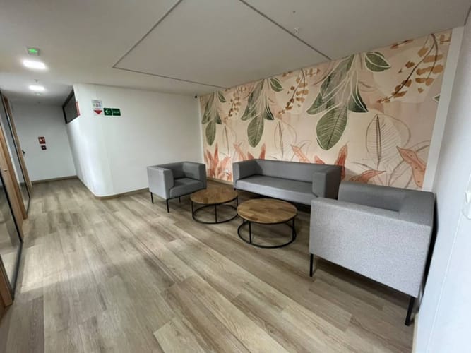 Oficina en arriendo en Los Colores, Medellín, 6 m² · foto 21 de 24