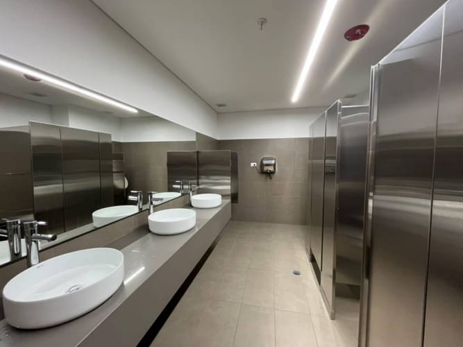 Oficina en arriendo en Los Colores, Medellín, 6 m² · foto 24 de 24
