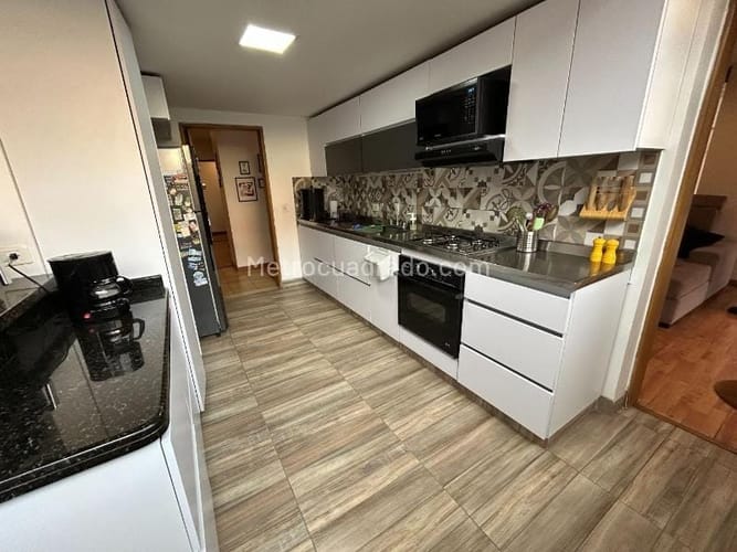 Apartamento de 3 alcobas en venta en Santa Barbara, Bogotá, 140 m² · foto 5 de 11