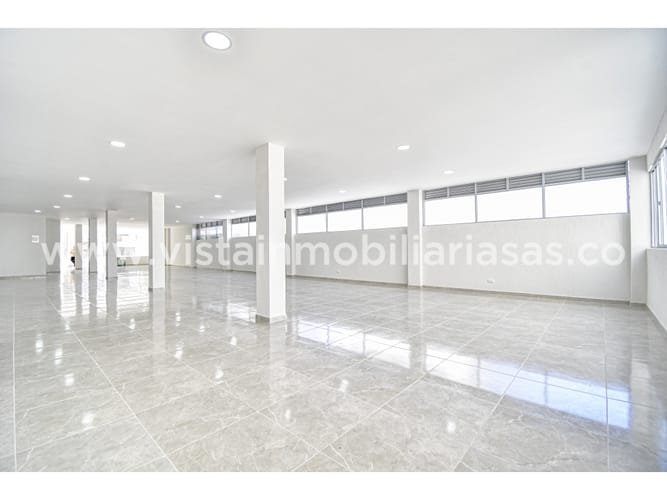 Local en arriendo en Milan, Manizales, 258 m² · foto 3 de 9