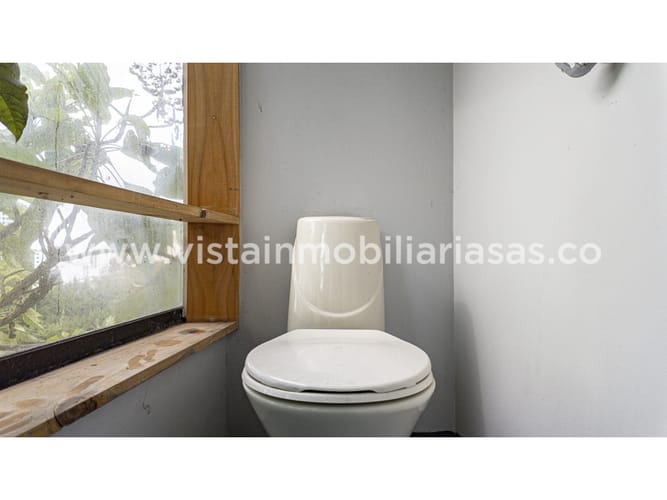 Edificio en arriendo en Milan, Manizales, 255 m² · foto 18 de 24