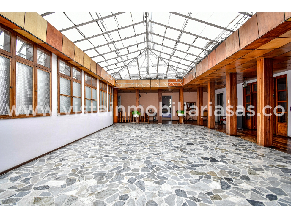 Casa en arriendo en El Centro, Manizales · foto 3 de 24
