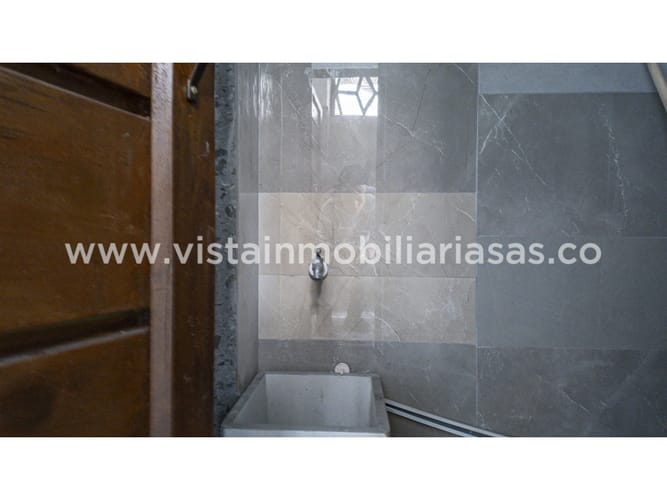 Local en arriendo en La Enea, Manizales, 98 m² · foto 3 de 7