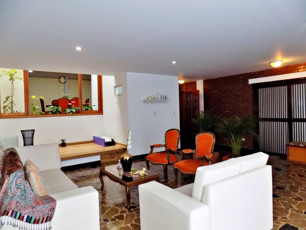 Casa en venta en Sancancio, Manizales · foto 2 de 24