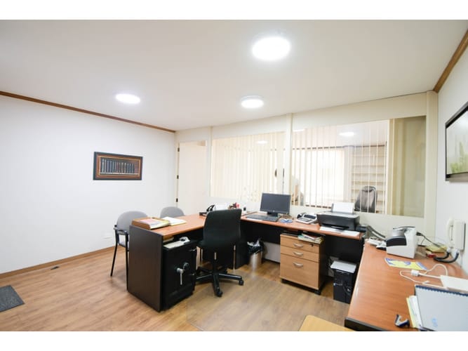 Oficina en venta en Palogrande, Manizales, 36 m² · foto 2 de 9