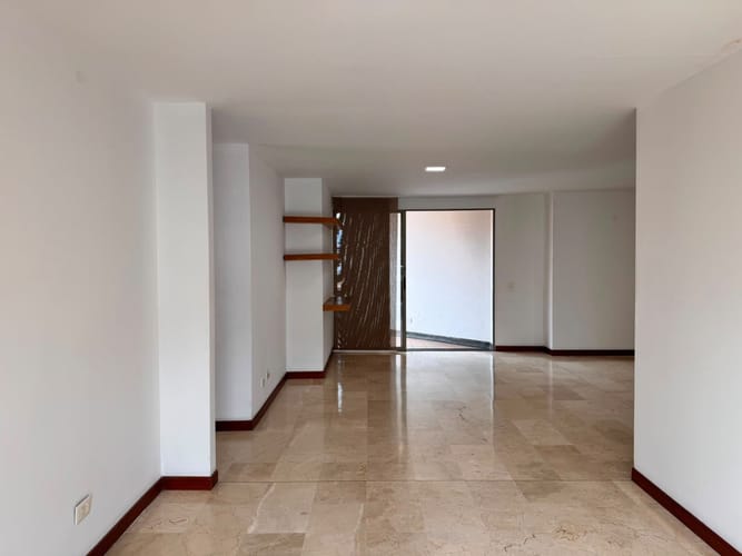 Apartamento de 3 alcobas en venta en El Poblado, Medellín, 146 m² · foto 9 de 15