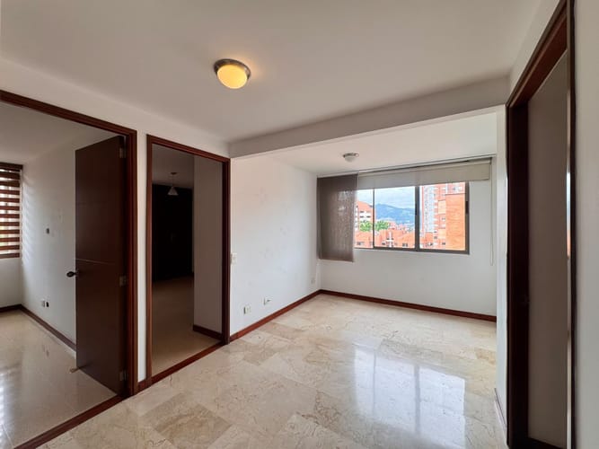 Apartamento de 3 alcobas en venta en El Poblado, Medellín, 146 m² · foto 11 de 15