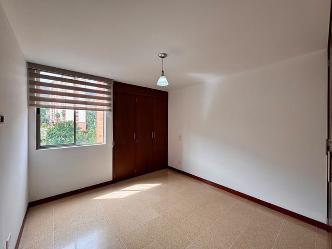 Apartamento de 3 alcobas en venta en El Poblado, Medellín, 146 m² · foto 10 de 15
