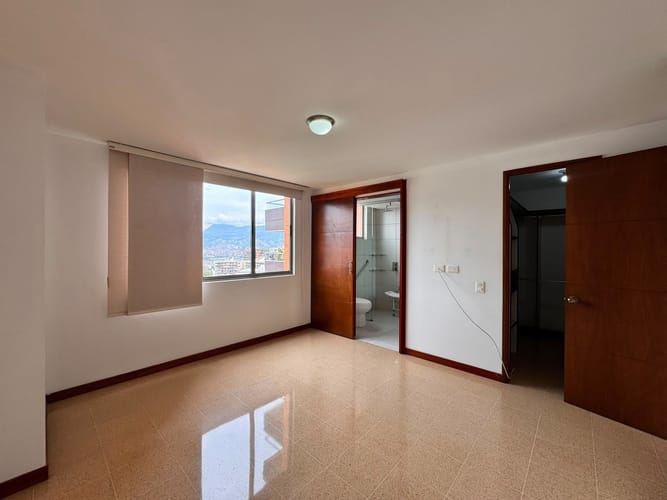 Apartamento de 3 alcobas en venta en El Poblado, Medellín, 146 m² · foto 7 de 15