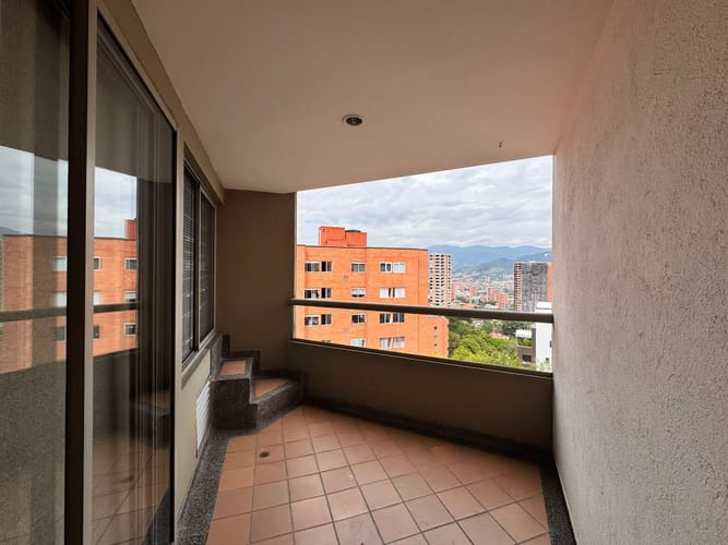 Apartamento de 3 alcobas en venta en El Poblado, Medellín, 146 m² · foto 15 de 15