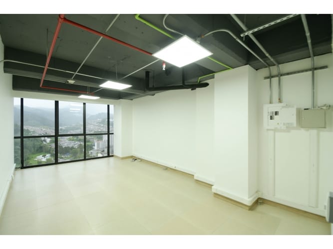 Oficina en venta en Avenida Santander, Manizales, 30 m² · foto 2 de 5