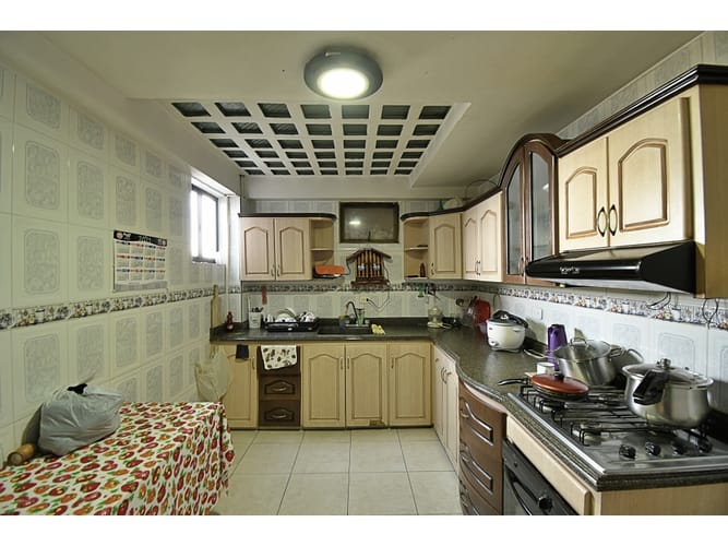 Edificio en venta en El Centro, Manizales, 440 m² · foto 4 de 24