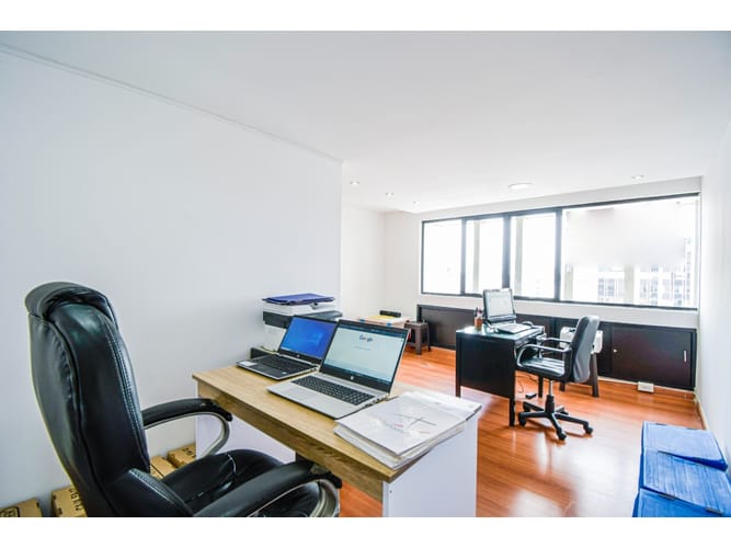 Oficina en venta en El Centro, Manizales, 165 m² · foto 12 de 15
