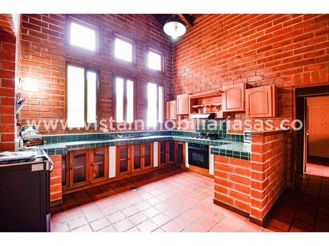 Casa de 4 alcobas en venta en El Trebol, Manizales, 400 m² · foto 13 de 24