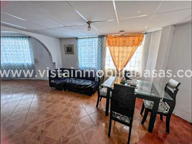 Casa de 8 alcobas en venta en El Bosque, Manizales, 355 m² · foto 2 de 14