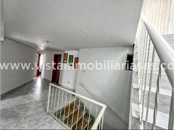 Casa de 8 alcobas en venta en El Bosque, Manizales, 355 m² · foto 7 de 14