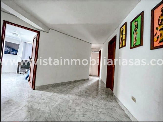 Casa de 8 alcobas en venta en El Bosque, Manizales, 355 m² · foto 9 de 14
