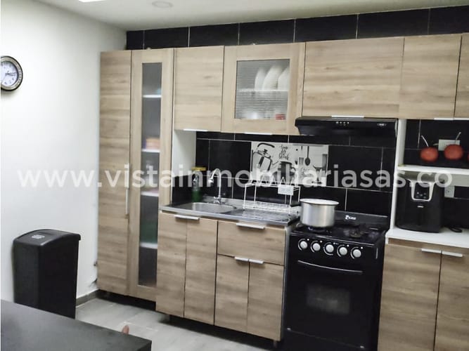 Casa de 7 alcobas en venta en Sacatin Viejo, Manizales, 200 m² · foto 4 de 23