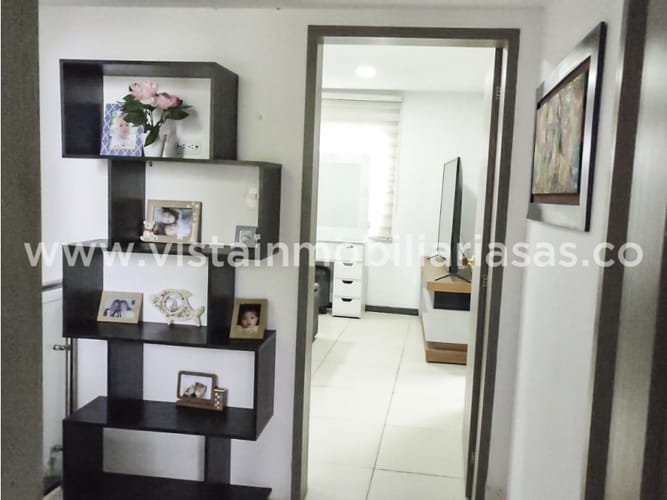 Casa de 7 alcobas en venta en Sacatin Viejo, Manizales, 200 m² · foto 9 de 23