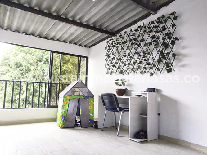 Casa de 7 alcobas en venta en Sacatin Viejo, Manizales, 200 m² · foto 12 de 23