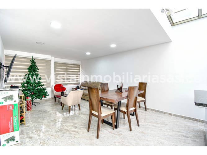 Casa de 4 alcobas en venta en Guayacanes, Manizales, 260 m² · foto 4 de 24