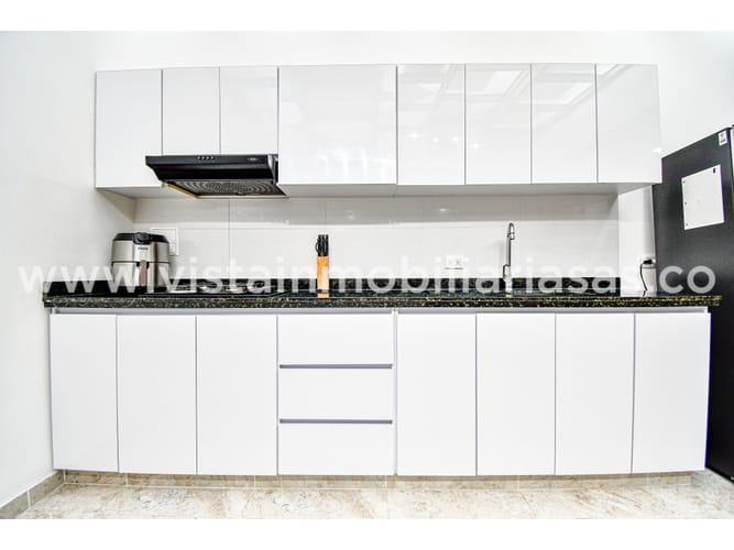 Casa de 4 alcobas en venta en Guayacanes, Manizales, 260 m² · foto 6 de 24