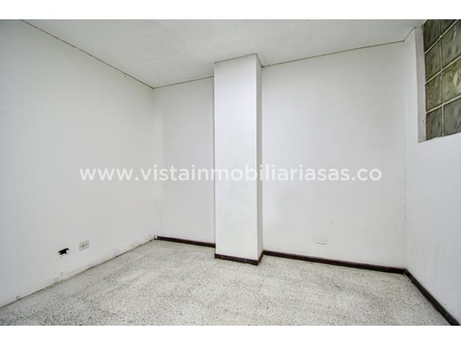 Oficina en venta en El Centro, Manizales, 42 m² · foto 2 de 11