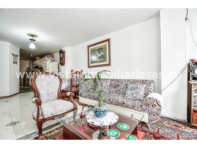 Apartamento de 3 alcobas en venta en Bavaria, Manizales, 113 m² · foto 2 de 13