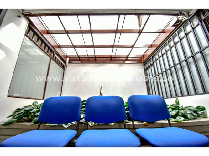 Oficina en venta en El Centro, Manizales, 30 m² · foto 11 de 12