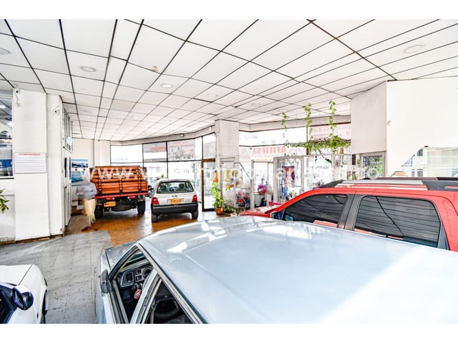 Local en venta en El Centro, Manizales, 500 m² · foto 4 de 13