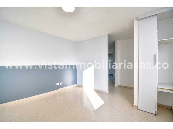 Consultorio en venta en Belen, Manizales, 25 m² · foto 2 de 9