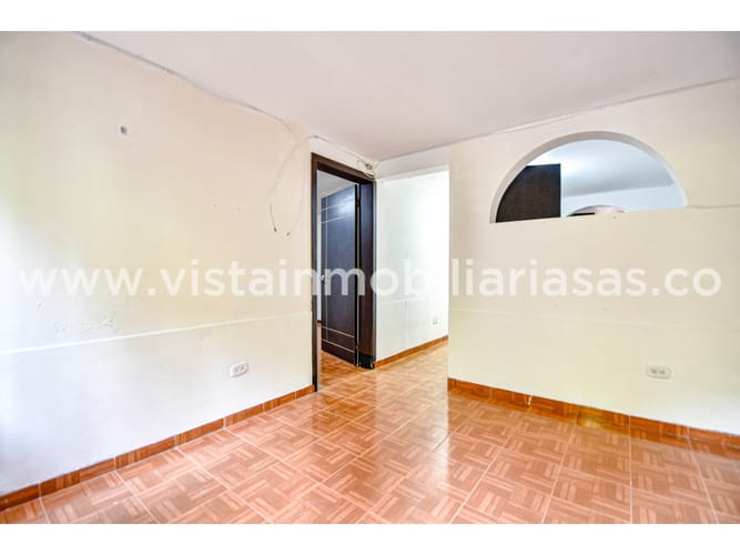 Casa de 3 alcobas en venta en Viveros, Manizales, 180 m² · foto 3 de 23