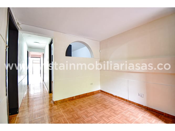 Casa de 3 alcobas en venta en Viveros, Manizales, 180 m² · foto 7 de 23