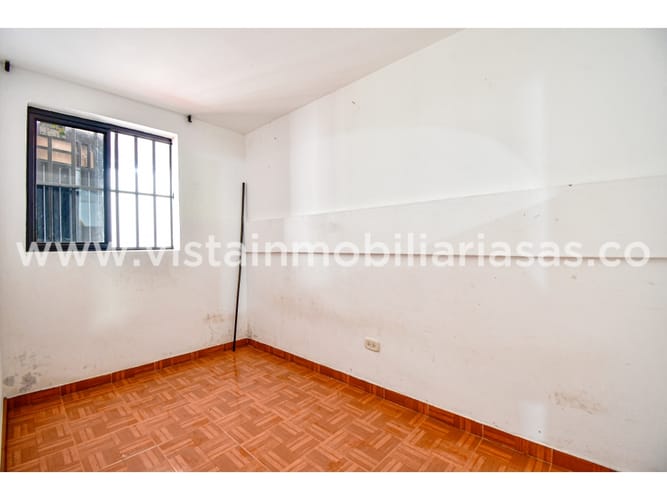 Casa de 3 alcobas en venta en Viveros, Manizales, 180 m² · foto 8 de 23
