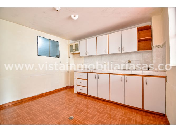 Casa de 3 alcobas en venta en Viveros, Manizales, 180 m² · foto 9 de 23