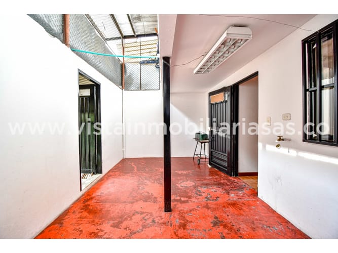 Casa de 3 alcobas en venta en Viveros, Manizales, 180 m² · foto 14 de 23