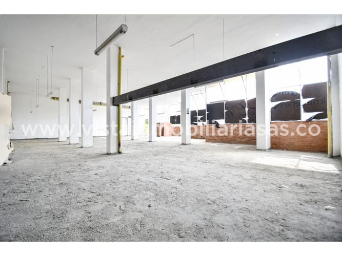 Local en venta en Alta Suiza, Manizales, 369 m² · foto 3 de 15