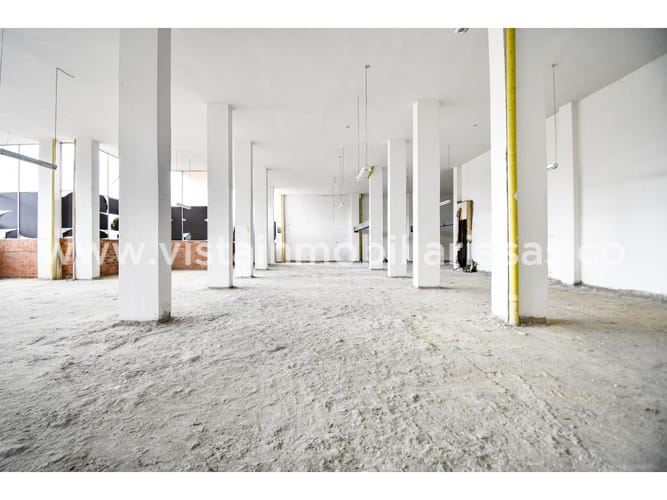 Local en venta en Alta Suiza, Manizales, 369 m² · foto 11 de 15